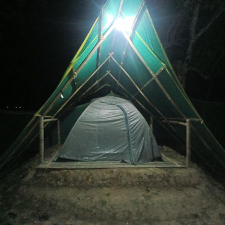 Hotel Fesengbor Eco Camp à Kāziranga Extérieur photo